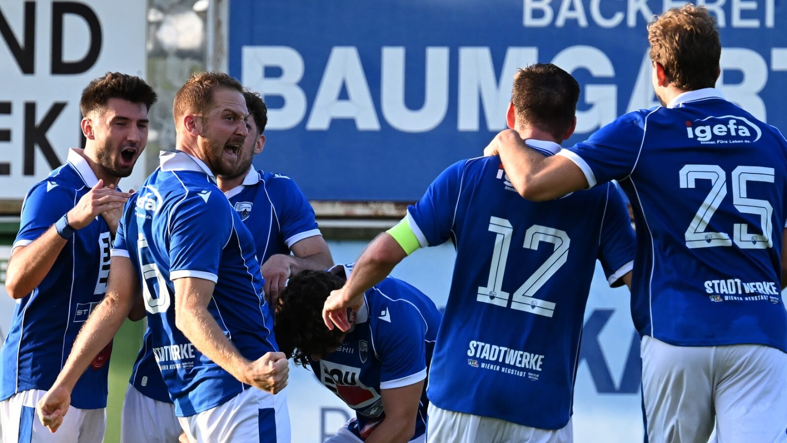 Der Bezirk ist Blau-Weiß: Hochverdienter 2:0-Sieg gegen Ortmann
